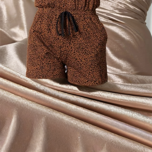 Faja de Maternidad Protectora con Patrón de Leopardo, Transpirable, por Encima de la Rodilla, con Soporte Lumbar y Protección EMF - Product Image 2