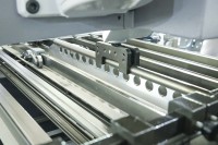 Système de livraison automatique de presses à rouleaux avec rouleaux de dégonflage pneumatiques 2300W, construction métallique pour produits pliés de haute qualité