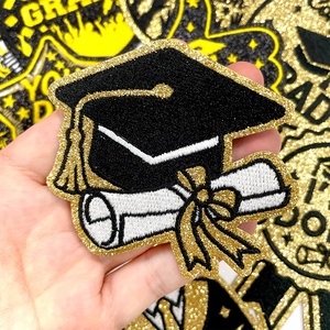 Parches de Graduación con Purpurina Dorada, Termoadhesivos, Apliques Bordados en PVC 3D, Insignia 'Lo Lograste', Decoración para Toga, Birrete y Gorro de Graduación, DIY - Product Image 1