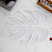 Sets de table en vinyle écologiques classiques en forme de feuille verte, sets de table en plastique métallisé lavables, décoration de table de mariage