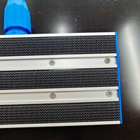Serpillère plate légère en microfibre pour le nettoyage quotidien des sols de la maison, des hôtels et des bureaux, idéale pour attraper la poussière