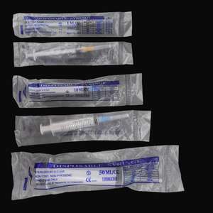 Seringue à vis médicale jetable à rabais en grande quantité Seringue d'injection plastique de grande capacité 1/2/5/10/20ml pour les laboratoires - Product Image 3