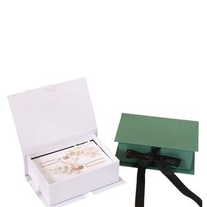 Caja de Regalo de Cartón con Forma de Libro Personalizada, Bolsa de Mano Popular de Marca Privada con Cinta y Forro de Esponja, Impresión con Recubrimiento UV - Product Image 2