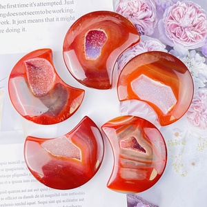 Cœur et lune en agate rouge polie de style bohème, en cornaline et druzy, pour la décoration intérieure (vente en gros) - Product Image 6