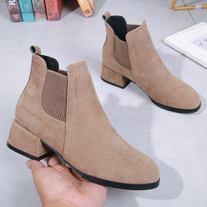 Cheville chaussures mode style britannique fond épais bottes décontractées pour femmes 2022 conception couleur unie nouveau hiver <span class=keywords><strong>pas</strong></span> <span class=keywords><strong>cher</strong></span> <span class=keywords><strong>chelsea</strong></span> bottes - Product Image 4