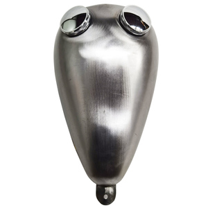 Réservoir de carburant en acier Alien Egg Wasp Gas Tank Steel 8l pour <span class=keywords><strong>moto</strong></span> rétro Harley pour <span class=keywords><strong>Triumph</strong></span> Xs650 Bobber Chopper - Product Image 4