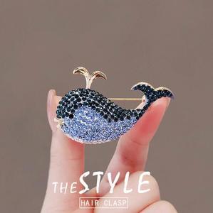 Novidade da Moda: Broche Esmaltado em Formato de Golfinho para Decoração de Festas de Casamento e Presentes - Product Image 3