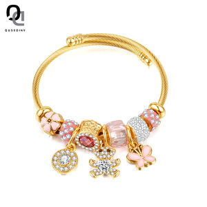 Bracciale rigido regolabile con ciondolo a forma di farfalla con ciondolo a forma di stella di <span class=keywords><strong>birra</strong></span> con cuore di elefante in acciaio inossidabile placcato oro - Product Image 1