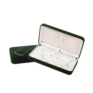 Wholesale Green Velvet Travel Jewelry Gift Box Custom Luxury Big Necklace Jewelry Packaging Box