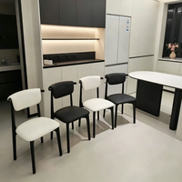 Chaise de salle à manger moderne minimaliste, imperméable et stable, avec dossier incurvé, structure en bois et revêtement en cuir microfibre pour la maison, le bureau et l'hôtel
