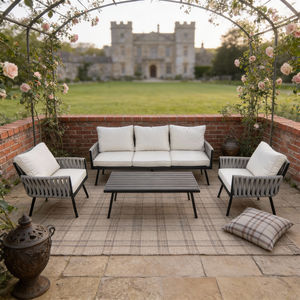 Juego de Sofás de Exterior Estilo Rústico Británico de 4 Piezas con Diseño Tejido a Rayas y Cojines con Colores Personalizables para Jardín, Patio o Terraza - Product Image 1