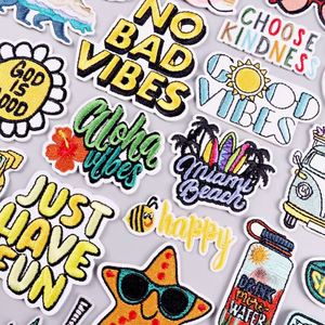 Patch brodé 3D personnalisé de qualité supérieure, motif tendance, à thermocoller pour vêtements - Product Image 1