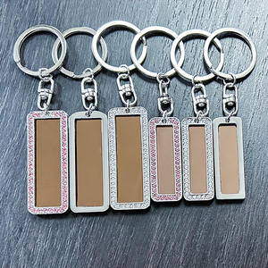 <span class=keywords><strong>Porte</strong></span>-clés de plaque d'immatriculation en acier inoxydable Matériau laser Logo publicitaire en gros Cadeau de vacances <span class=keywords><strong>Porte</strong></span>-clés en métal gravé - Product Image 5