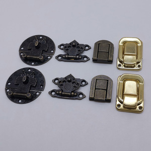 อุปกรณ์ล็อคกระเป๋า ฮาร์ดแวร์โลหะ สไตล์คลาสสิก สีทอง สีเงิน สีบรอนซ์ หัวเข็มขัดรูปแจกัน หัวเข็มขัดไทปิง ตะขอสีเขียวขนาดเล็ก สำหรับกล่องไม้ - Product Image 3