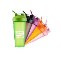 Bouteille shaker de fitness multi-capacités avec bec verseur direct, couvercle à vis, anse de transport et logo en options de couleurs fixes