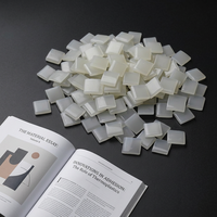 Adhésif thermofusible EVA 100% solide en flocons transparents 25kg/sac, viscosité 4500-500 MPa.s, température de fonctionnement 140-160°C pour applications sans fil