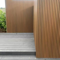 Panel WPC Modern Solusi Dinding Interior Bergaya yang Dapat Disesuaikan Papan UV Dinding Latar Belakang TV Veneer Kayu Tanpa Sambungan Tahan Kelembapan 5