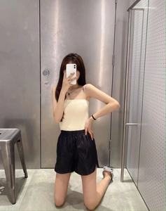 Canotta EasyCore alla Moda in Tinta Unita con Imbottitura Fissa, Stile Coreano, Indossabile Anche Fuori, Top Reggiseno Senza Spalline - Product Image 4