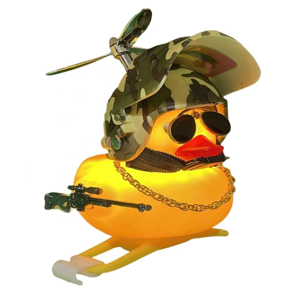 Резиновые игрушечные украшения для автомобиля, украшения для приборной панели, сожмите утку, велосипедные рожки с ожерельем в очках, пропеллер, шлем, пистолет M3260