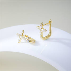 Boucles d'oreilles croix en argent sterling S925 minimaliste, version cuivre personnalisable, zircone taille ronde, or 14 carats pour femmes - Product Image 6