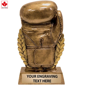 Màu đỏ đấm bốc găng tay điêu khắc 3D đúc nhựa đấm bốc cúp tùy chỉnh khắc - Product Image 4