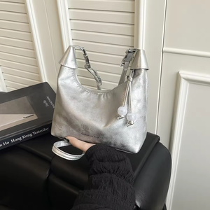 Sac à main femme en cuir PU, nouveau style 2026, fermeture éclair, design boulette tendance, sac bandoulière pour femme - Product Image 4