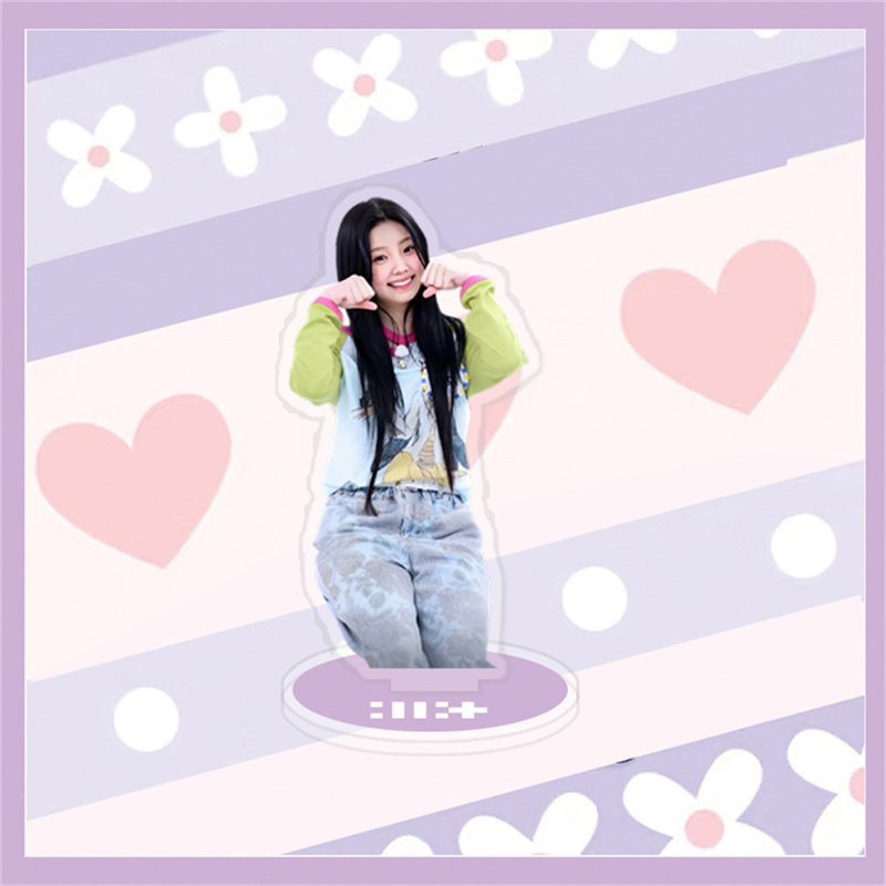 Kpop ILLIT Standing Board 10CM - Eco-Friendly Acrylic Gift
