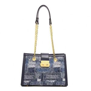 Wholesale New Fashion Hot Sell Handbags Woman <b>Large</b> Leather Bags Lady Design <b>Purses</b> for Girls - Product Image 6