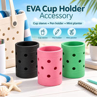 Accessoire porte-gobelet EVA 11x8x8cm 3-en-1 : Manchon de tasse, porte-stylo, mini-jardinière, design perforé, pour la plage, vente en gros