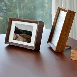 1 pièce <span class=keywords><strong>Cadre</strong></span> photo miniature de luxe de 5 pouces, fait main de haute qualité en bois naturel, imprimé UV, pour décoration de mariage, de table et de bureau - Product Image 1