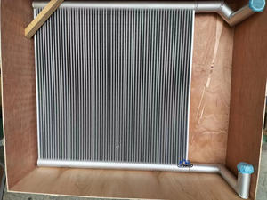 Radiateur de machines de construction avec réservoir d'eau pour pelle EX200-2 - Product Image 4