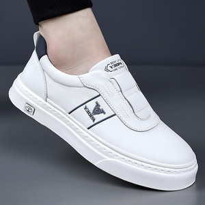 Baskets blanches en cuir à enfiler pour hommes, chaussures d'été à bout rond, semelle en caoutchouc antidérapante, chaussures de mode décontractées pour l'extérieur - Product Image 1