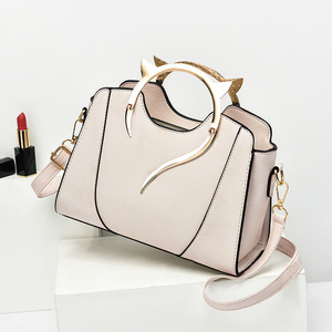 Bolsos de Hombro Tipo Bandolera con Diseño de Gato para Mujer, de Lujo, de PU Impermeable, Lindos, de IStapromo Gifts - Product Image 1