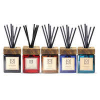 Bouteille en verre noir personnalisée, vente en gros exceptionnelle, diffuseur de parfum à roseaux floraux avec boîte