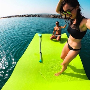 Gold-Peace Tapis flottant en PE pour <span class=keywords><strong>l</strong></span>'<span class=keywords><strong>eau</strong></span>, 18 <span class=keywords><strong>pieds</strong></span> x 6 <span class=keywords><strong>pieds</strong></span>, pour usage domestique et intérieur, haute flottabilité, durable, pour la plage et <span class=keywords><strong>les</strong></span> loisirs, capacité 100-500 kg - Product Image 1