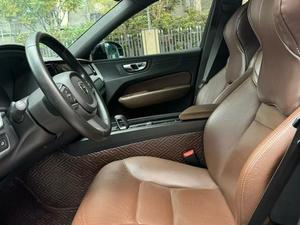 Voitures d'occasion chinoises Vol-vo <span class=keywords><strong>XC60</strong></span> <span class=keywords><strong>2022</strong></span> B5 4WD Zhiyi Luxury Edition - Product Image 4