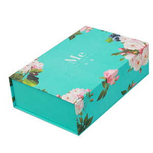 Caja de Regalo Rígida de Lujo Verde con Materiales Reciclados, Grabado en Relieve, Laminación Mate y Cierre Magnético para Empaque de Joyería - Product Image 2