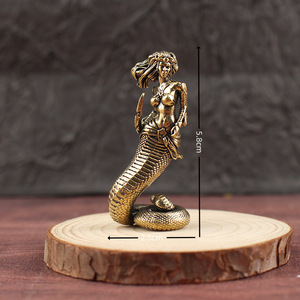 Figura de Medusa de Latón, Bañada en Oro, Serpiente 3D, Adorno de Escritorio para Decoración del Hogar - Product Image 3