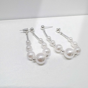 Precio al por mayor, pendientes de plata 925, elegantes y modernos, estilo coreano, para fiesta, para mujer, chapados en oro de 18k, con perlas grandes. - Product Image 2