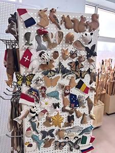 Aimant de réfrigérateur artisanal en bois sculpté en forme <span class=keywords><strong>d</strong></span>'animal, idéal pour afficher des <span class=keywords><strong>photos</strong></span>, des notes et des rappels, avec aimant demi-corps et fesses - Product Image 6