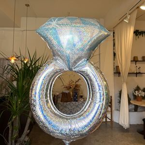 Palloncino Foil Grande 107*63cm a Forma <span class=keywords><strong>di</strong></span> Anello con Diamante Inciso al Laser per Proposta <span class=keywords><strong>di</strong></span> Matrimonio, Decorazione per <span class=keywords><strong>Festa</strong></span> <span class=keywords><strong>di</strong></span> Nozze, Dichiarazione d'Amore, San Valentino - Product Image 3