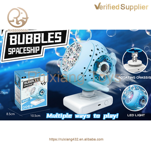Machine de souffleur de bulles automatique en plastique de nuage d'avion spatial jouet pour enfants Version rotative de Machine de <span class=keywords><strong>bulle</strong></span> de vaisseau spatial - Product Image 2