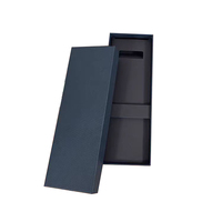 Boîte cadeau rigide personnalisable avec couvercle et base pour l'emballage de vêtements, cravates et chaussettes, avec finition mate en papier laminé