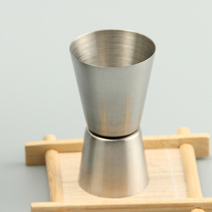 ถ้วยตวงสแตนเลสสตีล 1530 มล. ถ้วยแบบพกพาขนาดเล็กแบบยืดหดได้สำหรับทำค็อกเทล - Product Image 1