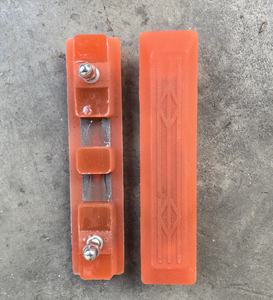 Patas de Goma para Excavadora Mini Xinjia, 400 mm, para -9, 5-6 Toneladas, con Sistema de Clip - Product Image 4