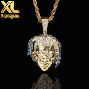 Collar de Moda Personalizado con Colgante de Perfil de Cantante de Hip-Hop con Cabello Azul y Diamantes de Moissanita - Product Image 1