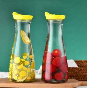 1L botella de vidrio transparente para elaboración casera con tapa de rosca de plástico para agua de limón naranja Tequila venta a granel - Product Image 1
