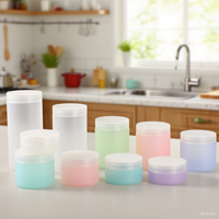 Vente en gros 100ml 120ml 200 ml 250 ml 300 ml 400 ml ml Pot en plastique cosmétique à large bouche en PET coloré givré avec couvercle en plastique