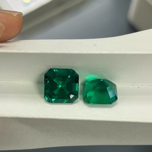 Pierre d'émeraude colombienne de taille Asscher cultivée en laboratoire - Product Image 1