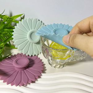 Food-Grade Silicone Sunflower Design Cup Lid Seals Dustproof <b>Drinkware</b> <b>Accessories</b> That Fit Tea Mug Glass Ceramic Cups - Product Image 4